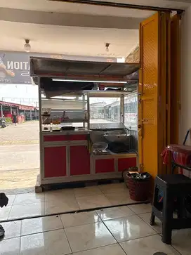 Karyawan Outlet Fried Chicken & Rental PS