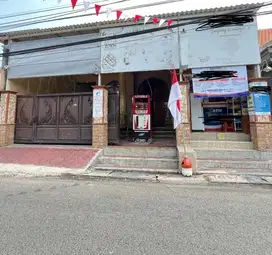 Rumah mewah siap huni tempat strategis bisa buat usaha