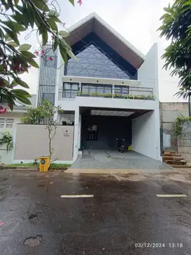 DIJUAL RUMAH BRAND NEW MODERN DI BINTARO TANG SEL