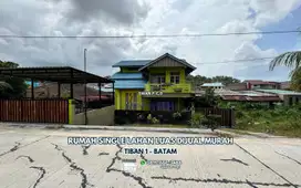 Rumah Murah 2 Lt Dengan Lahan yag Luas di Tiban 1