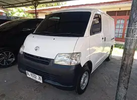 Grandmax blind van