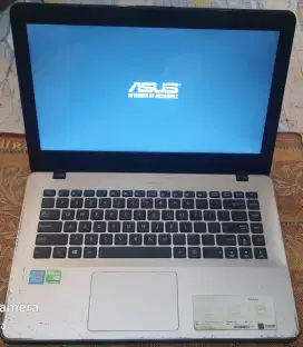 Laptop Asus Vivobook A442U i5 gen 8 dual vga normal