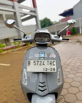JUAL MURAH VESPA SPRINT 150 iGET ABS FACELIFT 2023 MULUS