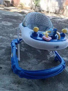 Baby walker Spectrababy masih seperti baru bisa cod