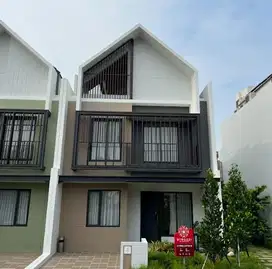 Strozzi at Symphonia Rumah Attic Asri Dan Nyaman di Gading Serpong