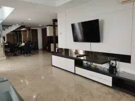 DIJUAL APARTMENT PENTHOUSE DUPLEX
Royale Springhill Kemayoran