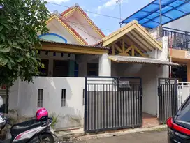 Disewakan rumah di taman harapan baru,pejuang,kota bekasi