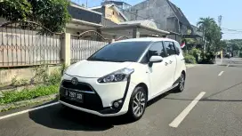 Toyota Sienta V 2017 AT
