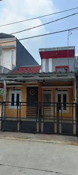 Rumah luas di komplek muslim nempel gading serpong, dekat BSD