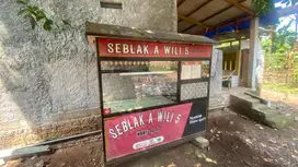 Gerobak besar dan tinggi
