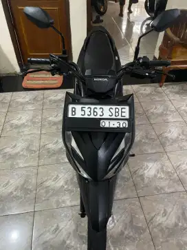Honda Beat Street Ban Donat Istimewa