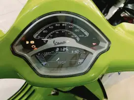 3000 kilometer PIAGGIO VESPA PRIMAVERA ABS 150 2024 LIKE NEW