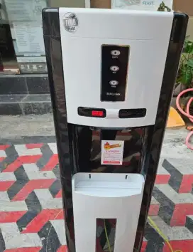 Dispenser galon bawah miyako baru segel bisa cod antr