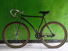 Sepeda fixie torpedo