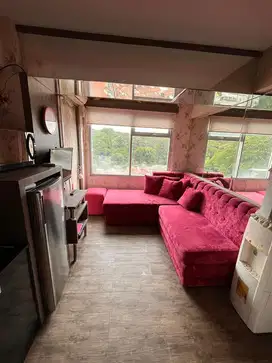 1BR cantik di pusat kota, view hutan kota + akses mall, full furnished