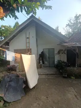 Dijual rumah murah apa adanyaa dimatesih