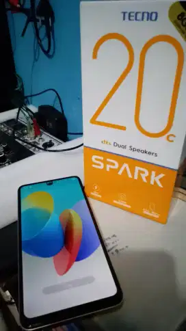Tecno spark 20c 8/128 gb.sebulan pakai.bekas rasa baru.jarang pakai