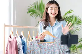 HOST LIVE STREAMING WANITA 2 ORANG