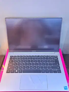 Laptop Multitasking | Advan Workpro Core i5