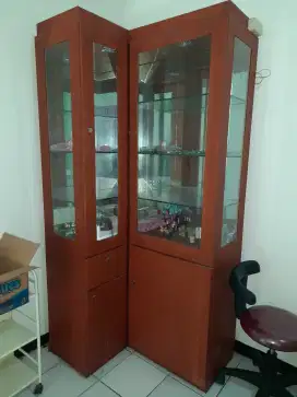 Almari kayu utk pajangan