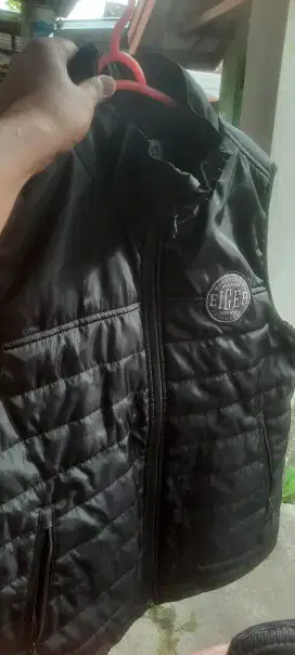 Rompi Eiger Vest