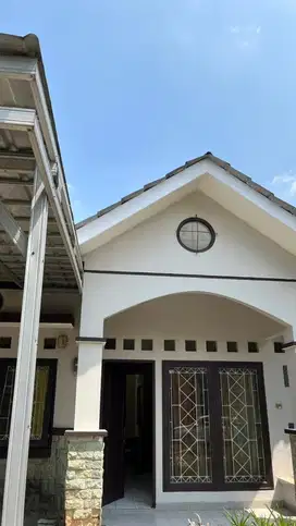 Di kontrakan rumah di perumahan