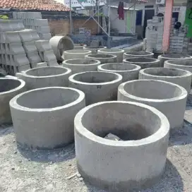 Tukang gali sumur gorong