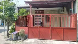Rumah ideal dalam perumahan yang nyaman dan lengkap fasilitasnya