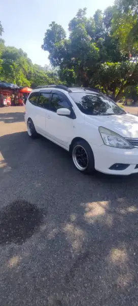 Jual cpt grand Livina facelift siap nongkrong