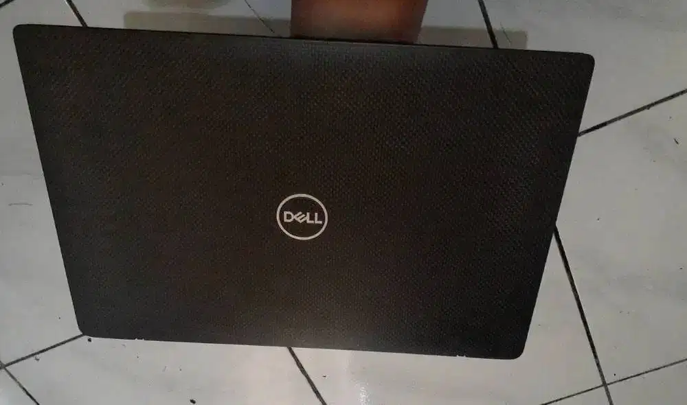 Laptop Dell Latitude Core i5 Gen 8 Wuzz