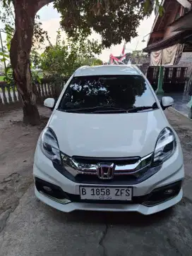 Dijual Mobilio Rs Tahun 2015