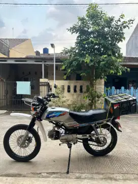 HONDA WIN 110 (1992) WARNA HITAM
BPKB ONLY