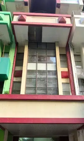 Ruko 4lt 5x17 85m lokasi strategis Gambir Jakarta Pusat