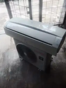 Ac shrap 1/2 Pk R32 dingin