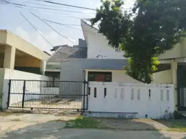 Rumah Cantik Dengan Lingkungan Yang Nyaman Dan Strategis