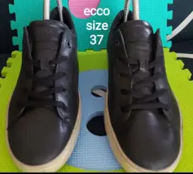 Sepatu ecco size 37 kulit