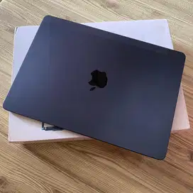 Macbook air M2 256gb Ex ibox Fullset Bisa COD dan TT