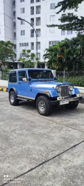Jeep CJ 7 1981 Manual 
Surat Lengkap Pajak Hidup
Bensin
4x4 Aktif