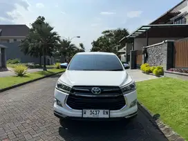 Toyota Venturer Diesel AT 2017