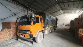 Fuso tronton 2005 jual cepat BU
