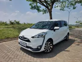 Toyota Sienta 1.5 V Bensin OTOMATIS 2020 LDM