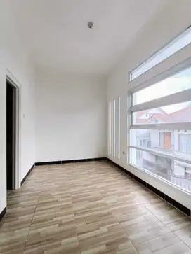 Dijual rumah siap huni 2 lantai dekat ke Polban Ciwaruga & Gerlong