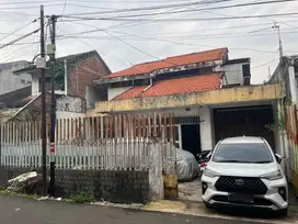 Rumah Hitung Tanah Harga Nego  di Kayumas Jakarta Timur
