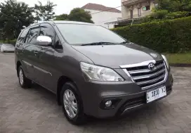 Toyota Innova 2.5 G Solar Manual 2014