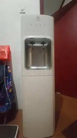 Dispenser Electrolux