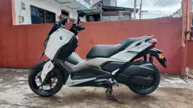 Dijual new xmax 250 abs conected th24, km 1200