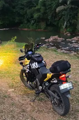 Dijual Suzuki V Stroom SX250