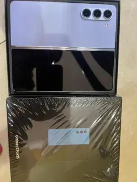 Bismillah mungkin x aj ada yg minat samsung z fold 5 5G 12/256 gb