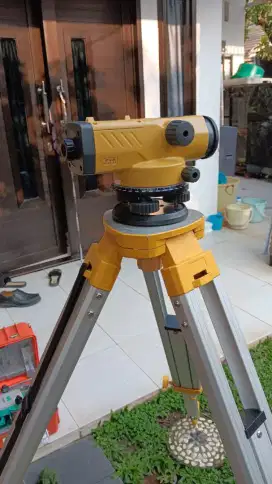 Pesawat theodolite dan pesawat level