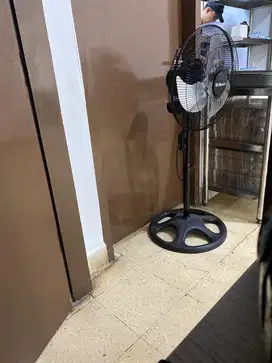 Dicari penjaga warung